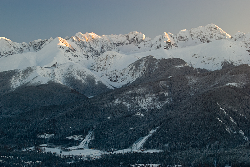 18_Widok z Gubalowki na Tatry i Zakopane.jpg